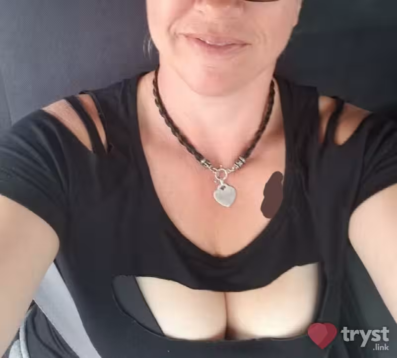 Massage/S&M Niki in Escondido, CA